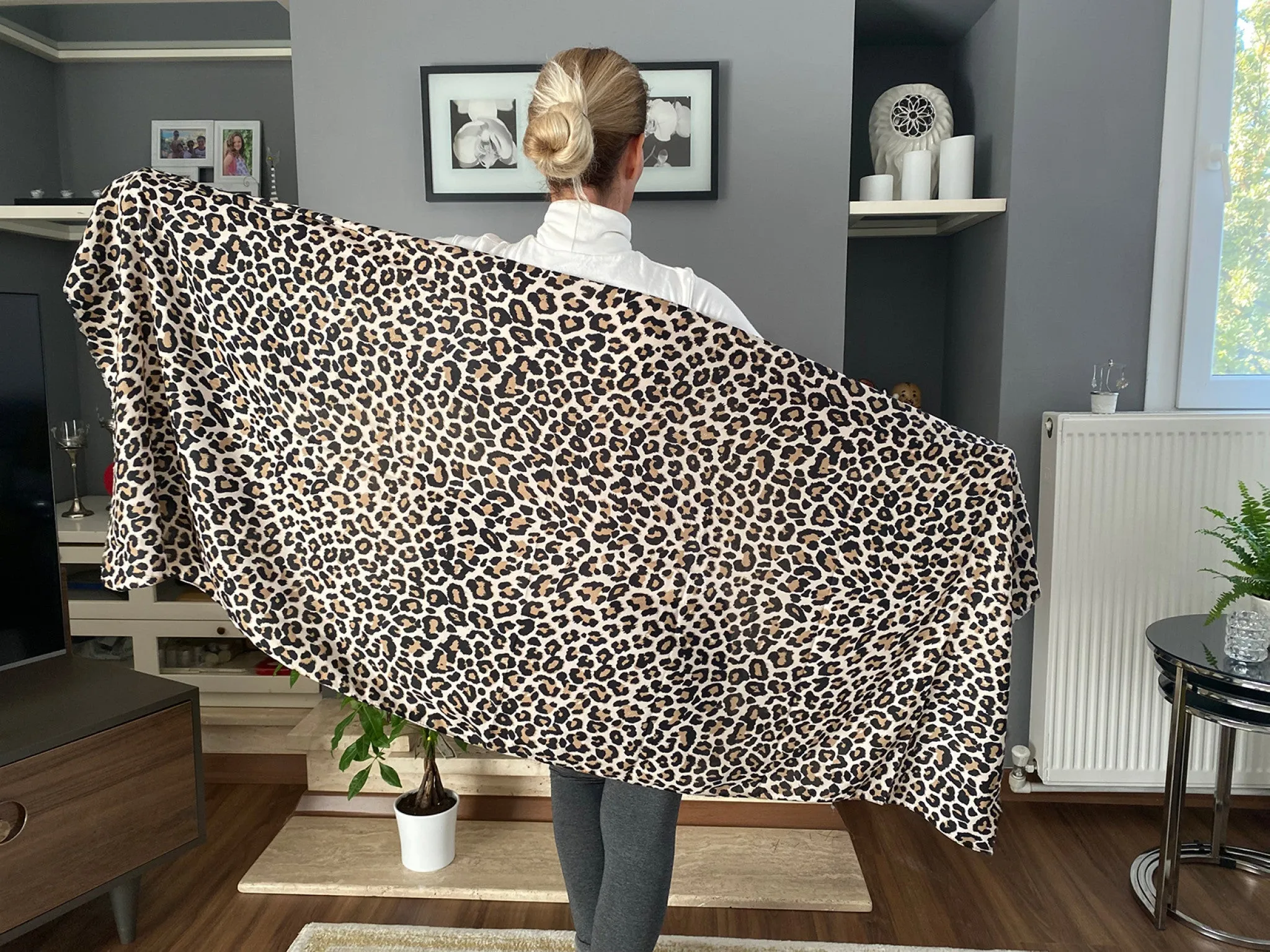 Fashion Tight Eyfel-leopard Shawls