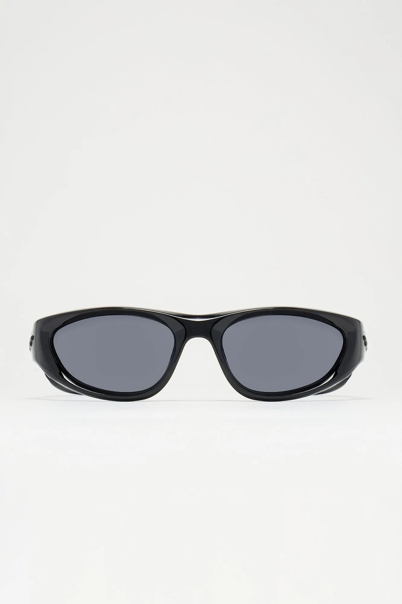 Outer Spirit Sunglasses - Black/Smoke